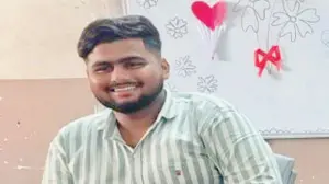 Thane: HSC student dies after falling from local train on way to board exam