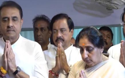 Maharashtra Deputy Chief Minister Sunetra Pawar pays tribute to Dr Ambedkar at Chaityabhoomi on Tuesday. PIC/PTI