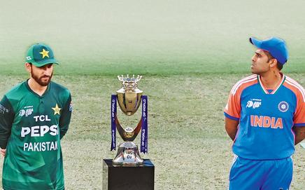 India captain Suryakumar Yadav (right) and Pakistan skipper Salman Ali Agha during the T20 Asia Cup final in Dubai last September. PIC/AFP