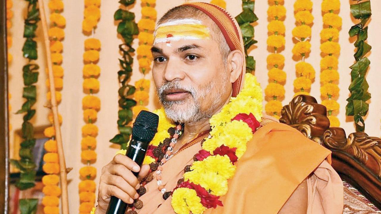 Swami Avimukteshwaranand offers to undergo narco analysis in POCSO case