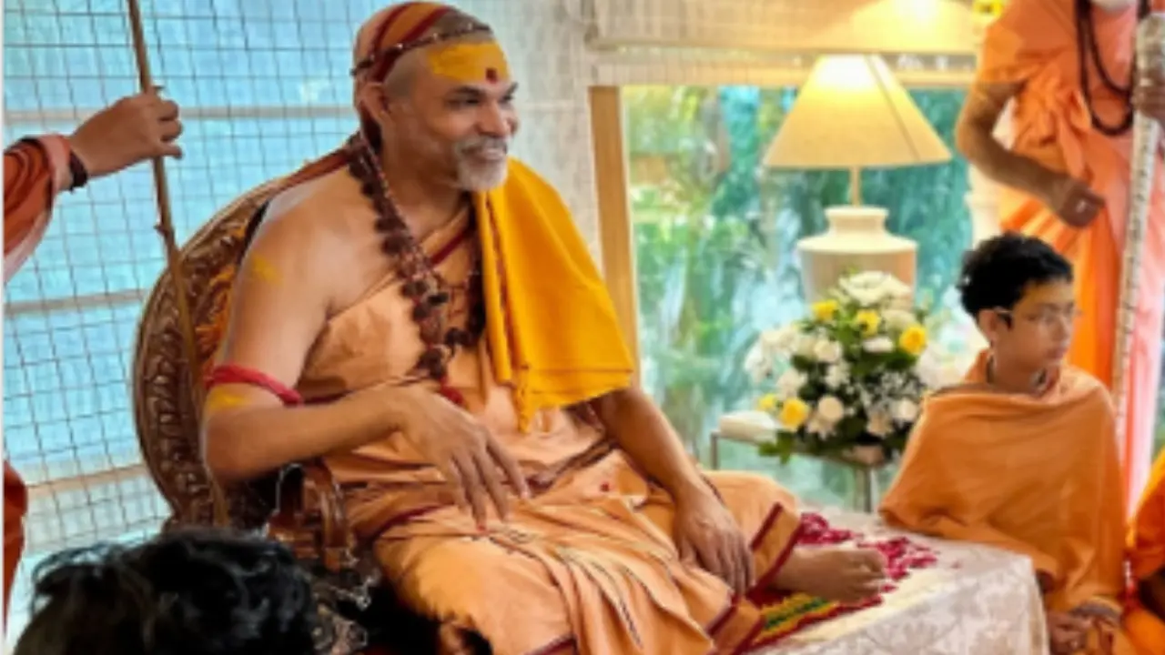 UP court orders FIR against Swami Avimukteshwaranand, he rejects allegations