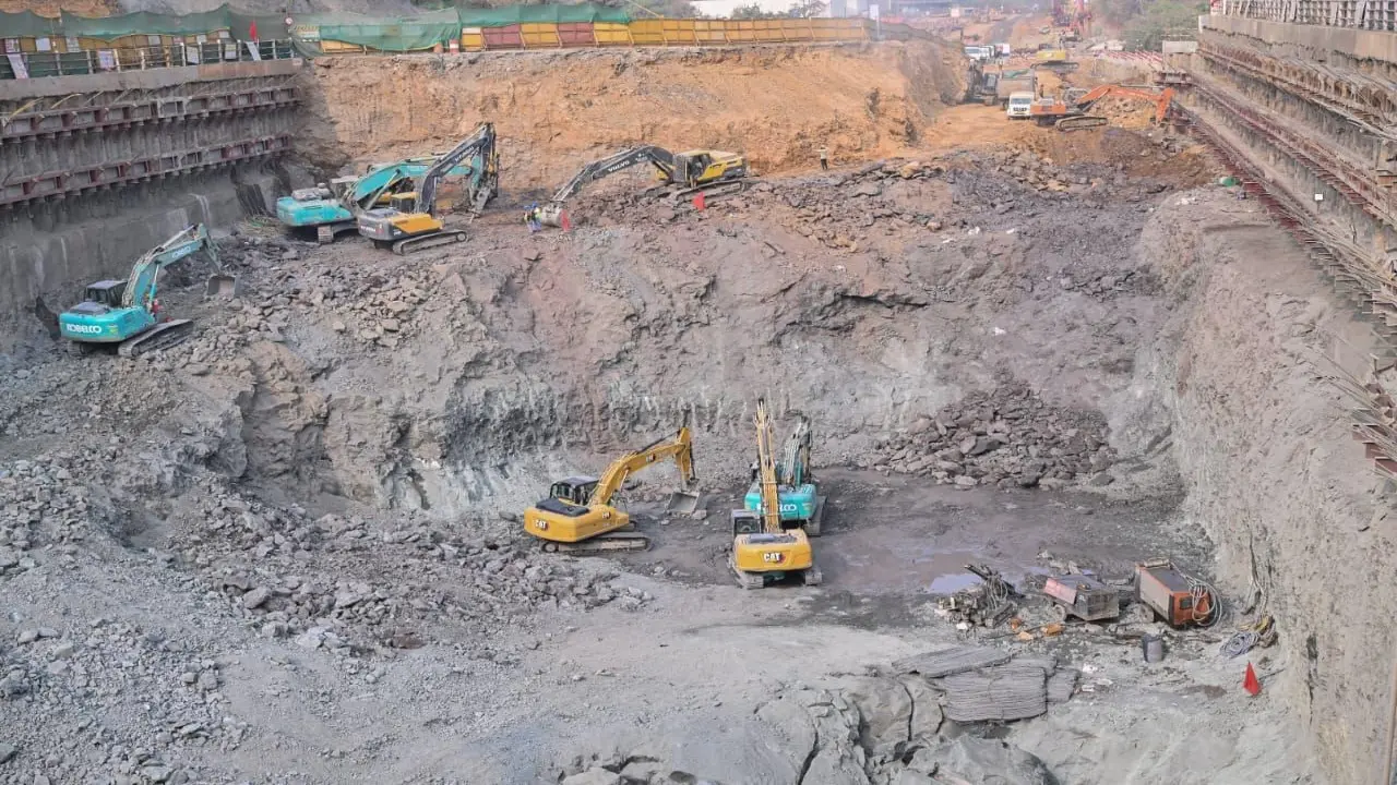 BMC imposes Rs 50-lakh penalty on contractor for Goregaon-Mulund flyover delays