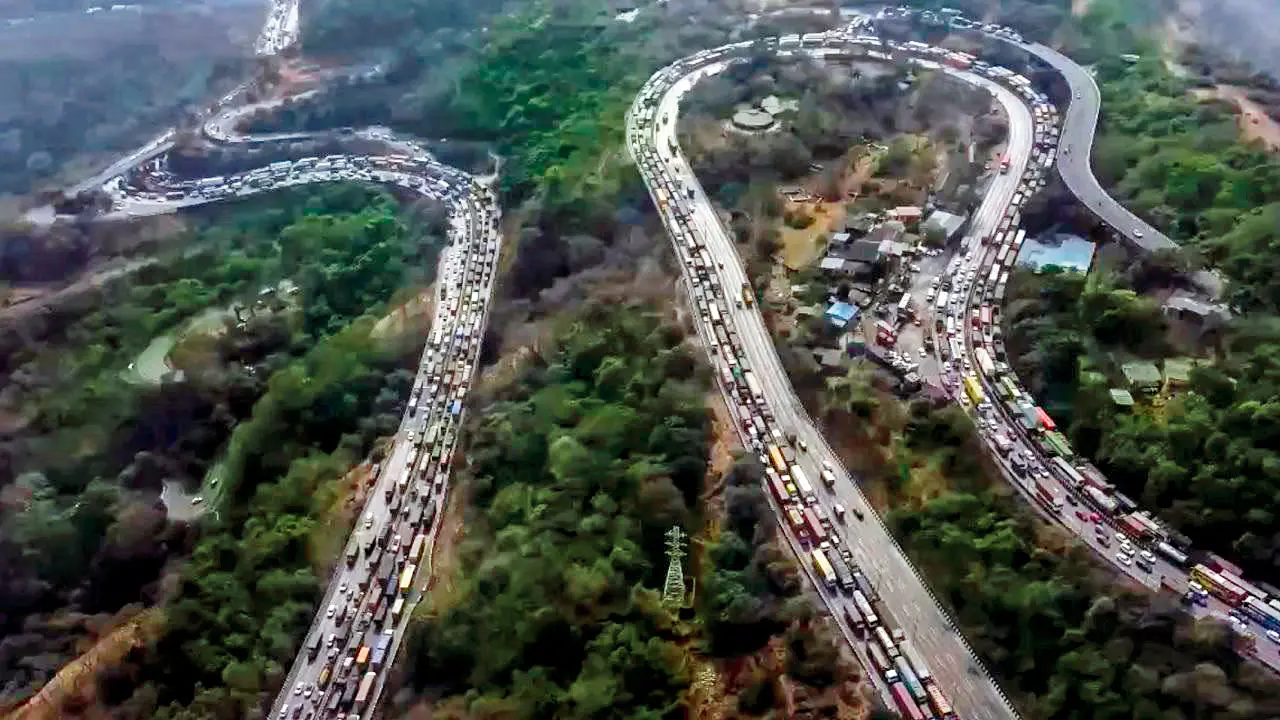 Mumbai-Pune Expressway jam: Affected motorists to get toll refund