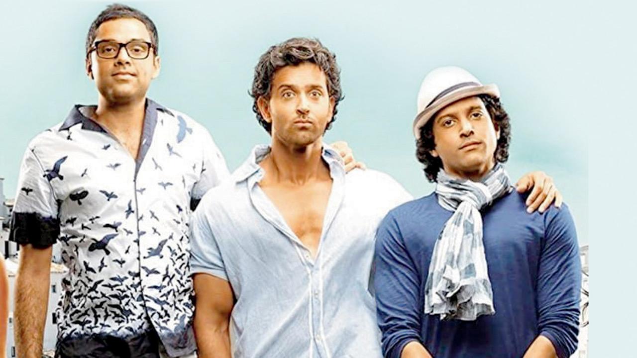 Abhay Deol, Hrithik Roshan, and Farhan Akhtar in the film