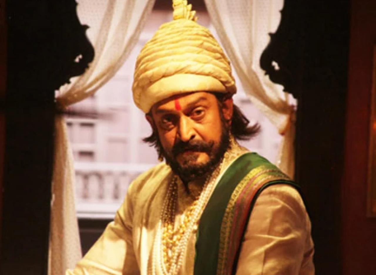 As Chhatrapati Shivaji Maharaj, Mahesh Manjrekar brought an experienced wisdom to justify the calm dedication and strategic tactics of the Maratha warrior. Released in 2009, Me Shivajiraje Bhosale Boltoy delved into Shivaji Maharaj’s enduring legacy and its relevance in contemporary times. 