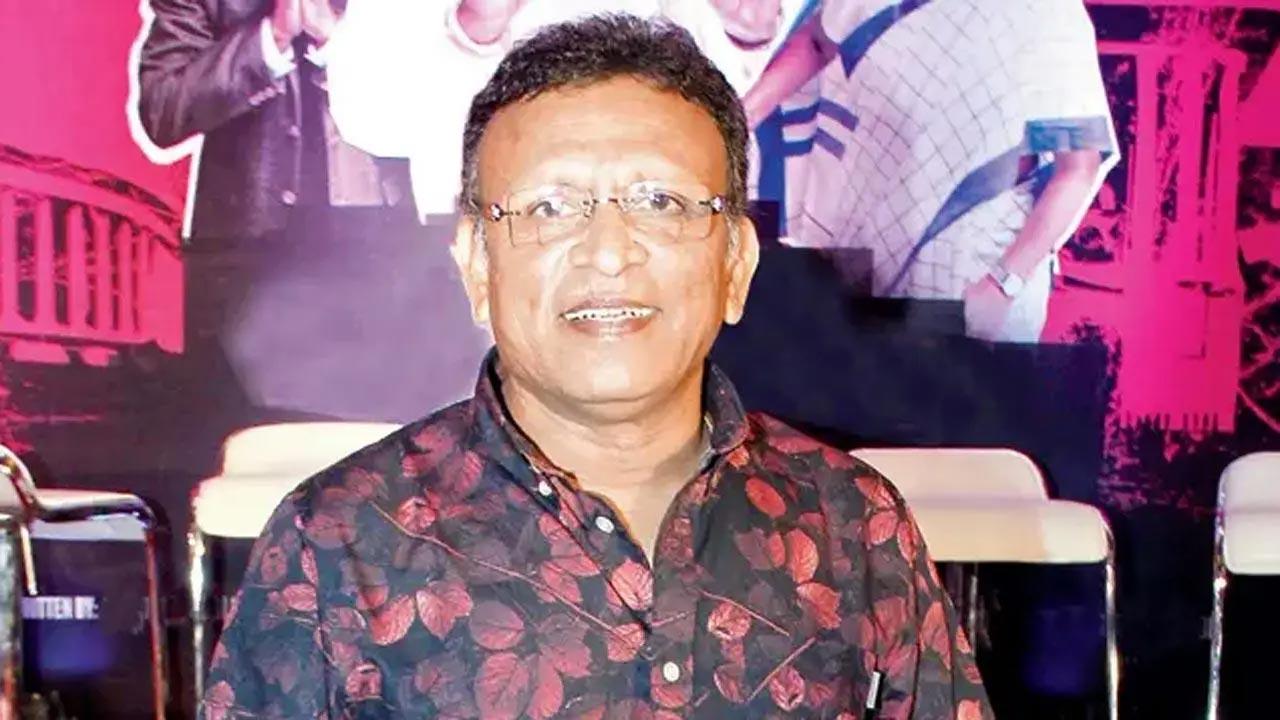 Annu Kapoor cumple 70 años y anuncia nuevo drama Triple A en su cumpleaños