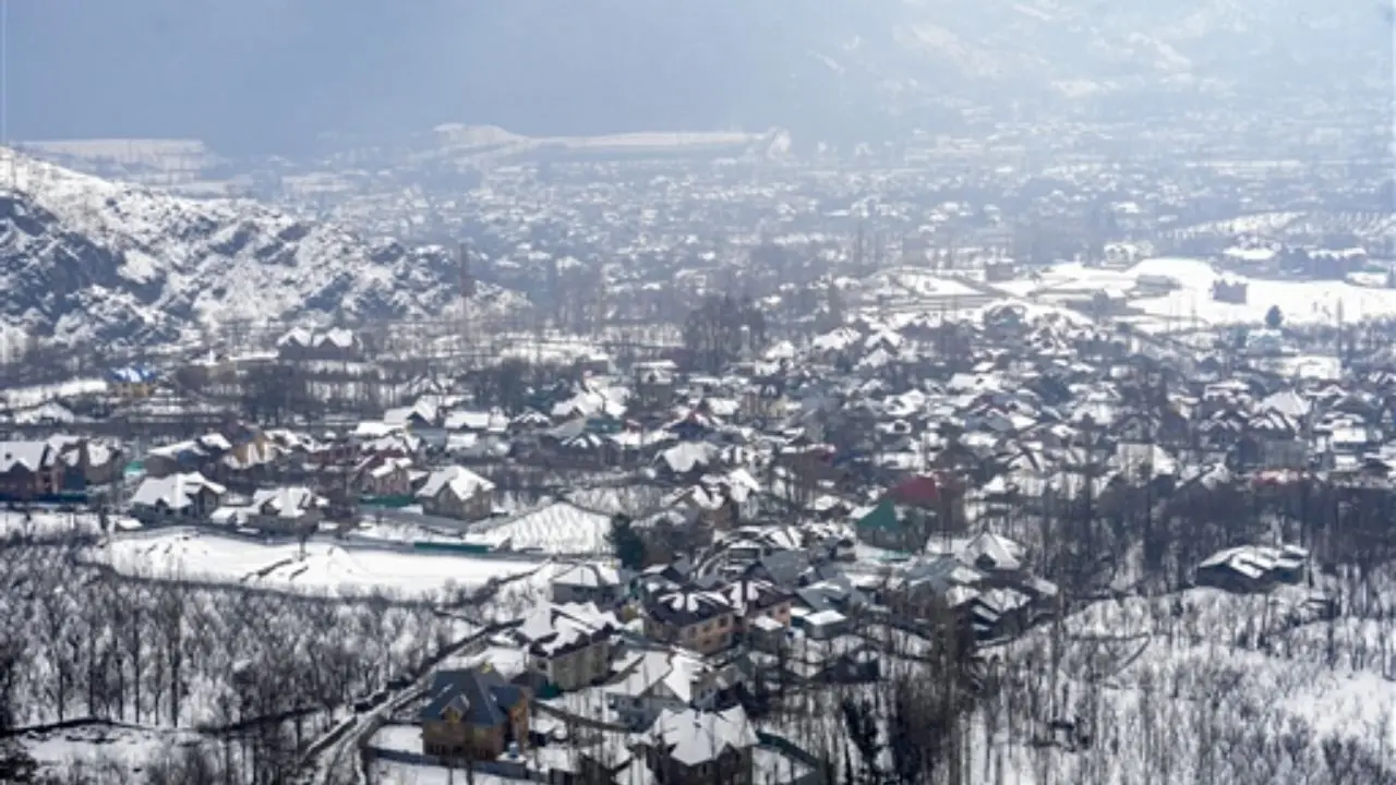 Srinagar experimenta un aumento marginal; Gulmarg se congela a -8 grados centígrados