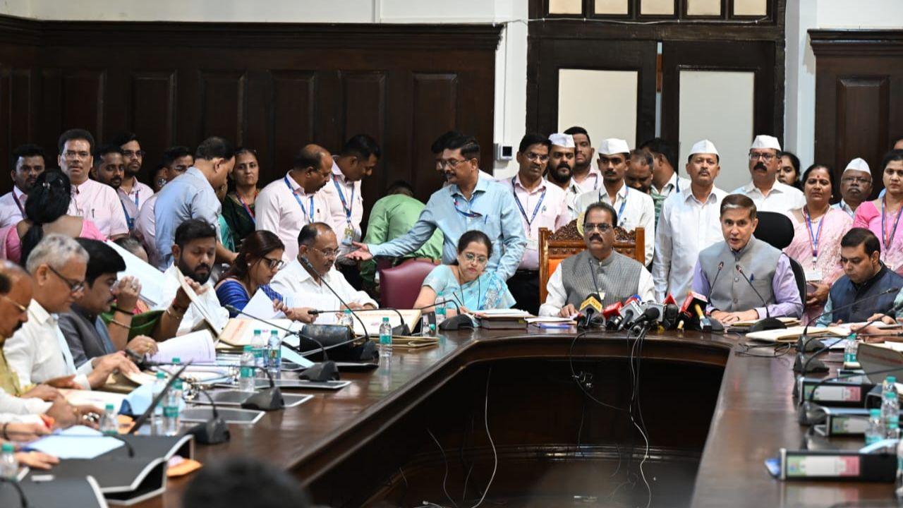 Also, the BMC has allocated a total of Rs 1,000 crore to the Brihanmumbai Electric Supply and Transport (BEST) Undertaking under the Budget Estimates 2026-27