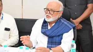 Mumbai LIVE: Bhujbal seeks action after Jyotiba Phule's statue vandalised