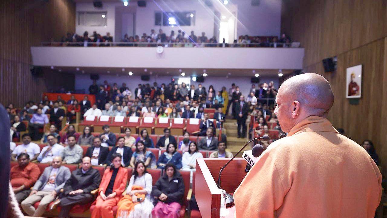 Addressing the gathering, the CM referred to the state of international markets and the resilience needed to navigate them. 