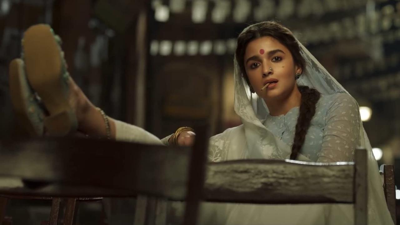 Gangubai Kathiawadi highlights violence and crime against women by portraying the harsh realities of sex trafficking. Starring Alia Bhatt, the film follows Gangubai’s journey fighting against powerful men who exploit women.