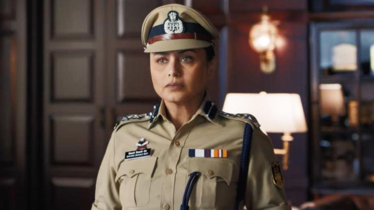 Mardaani is the story of a female cop, Shivani Roy. It’s played played by Rani Mukerji who fights the kingpin of organised crimes involving child trafficking and drugs. It shows how the lady officer fights woman trafficking in the city.