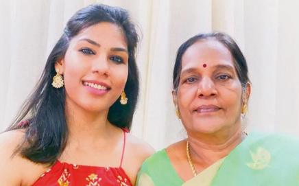 Bhavani Devi with her mother Ramani. Pic/Bhavani’s Instagram