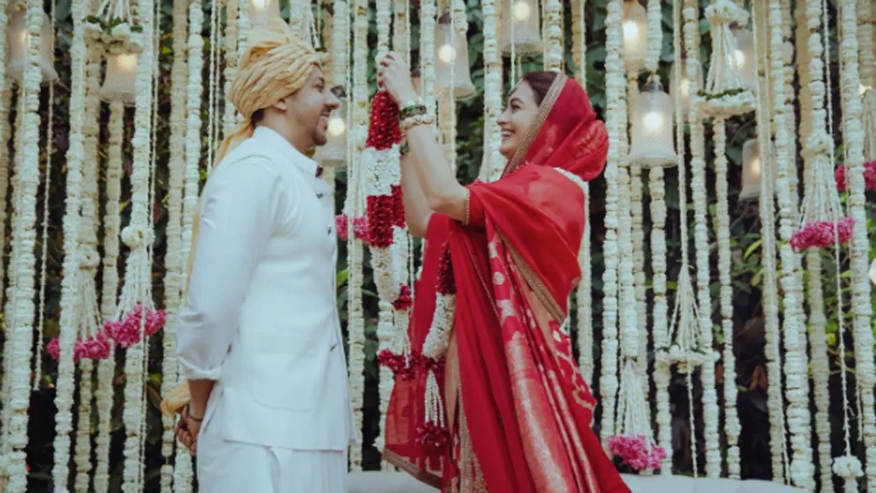 Dia Mirza calls husband Vaibhav Rekhi her 'home' in anniversary post