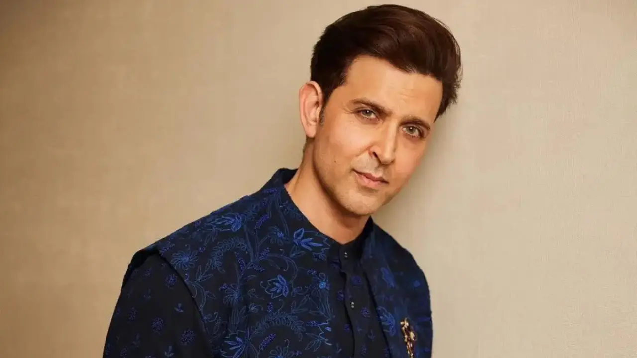 Hrithik Roshan highlights need to priortise safety after metro slab collapse