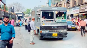 Mumbai Police suspends cop for inaction against illegal hawkers