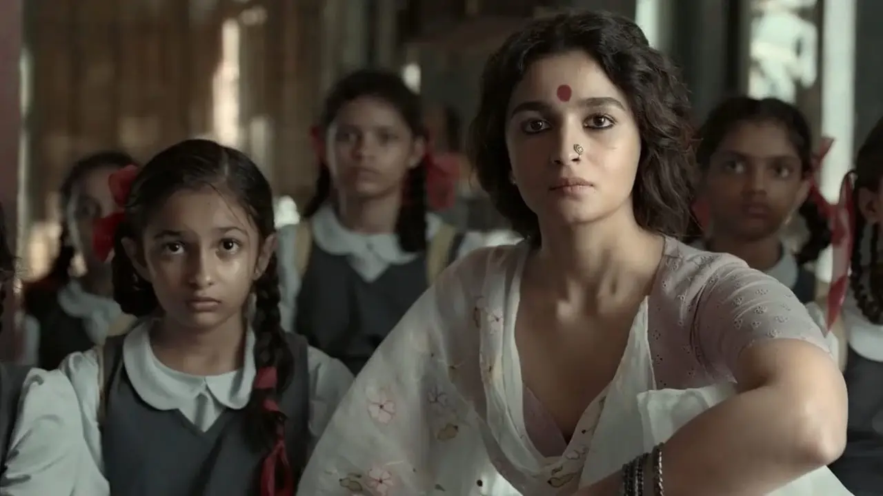 Gangubai Kathiawadi (2022)
Alia Bhatt's National Award-winning film was based on the life of Gangubai Harjivandas, who rose to become a powerful figure in Mumbai's Kamathipura. Interestingly, this film too was based on Hussain Zaidi's Mafia Queens of Mumbai.