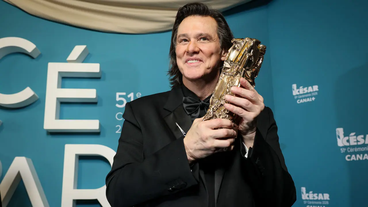 Jim Carrey receives honorary Cesar Award, gives emotional speech in French