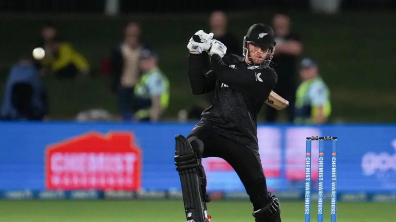 Later, skipper Mitchell Santner delivered a stunning knock of 47 runs off just 26 deliveries, which was laced with two boundaries and four maximums. Shouldering him was Cole McConchie stayed unbeaten on the score of 31 runs. Facing 23 balls, he smashed three boundaries and two maximums. With this, the 