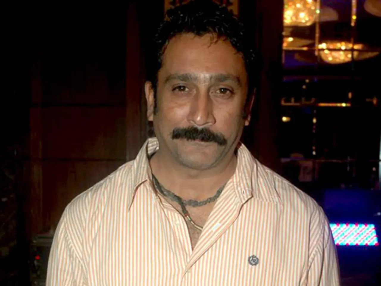 <p>Mukesh Tiwari being a hopeless romantic is something fans love watching and here, he is serving it all the right way</p>