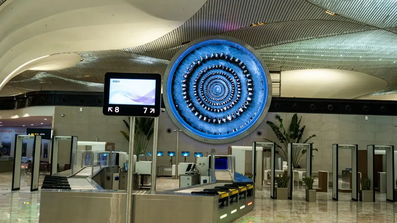 Government mandates fair access for licensed telecom providers at NMIA