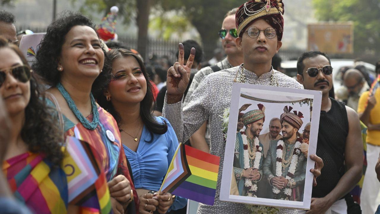 Many donned bright and elaborate outfits, colourful makeup, and accessories that reflected their unique identities, turning the march into both a celebration and a powerful statement of individuality