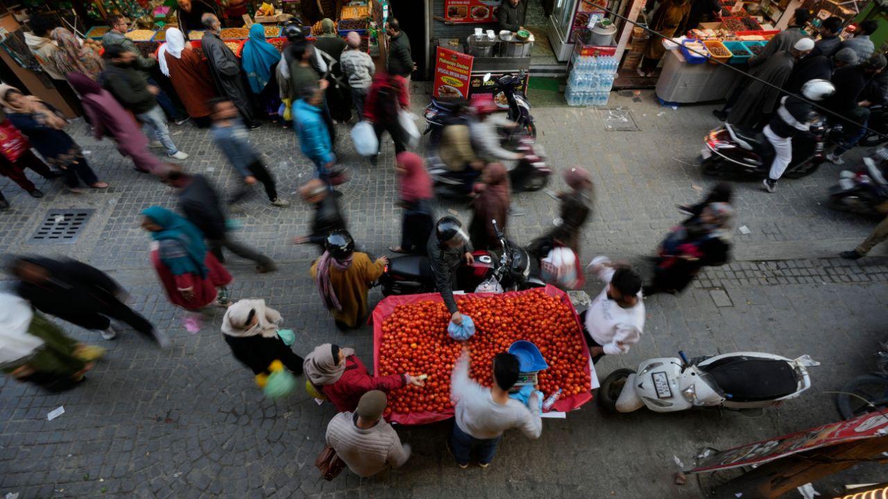 As Saudi Arabia typically announces the start of the holy month a day before India, many await the official declaration from the Saudi Arabia Supreme Court regarding the moon sighting