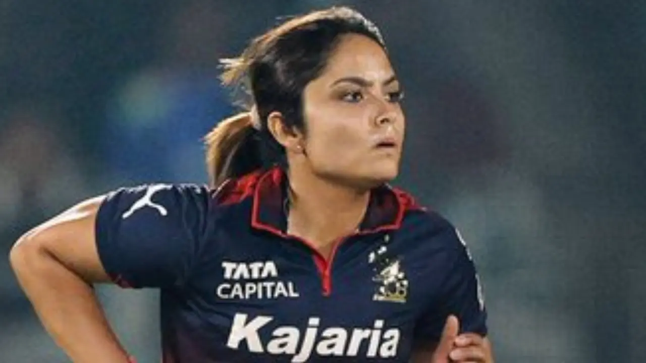 RCB's Sayali Satghare, Arundhati Reddy, and Nadine de Klerk bagged one wicket each. Having completed four overs each, Satghare conceded 46 runs, and Reddy was smashed for 40 runs. Nadine also gave away 48 runs in her spell of four overs. Lauren Bell, Shreyanka Patil, and Radha Yadav went wicketless in the WPL 2026 final against DC (Pic: X/@RCBTweets)