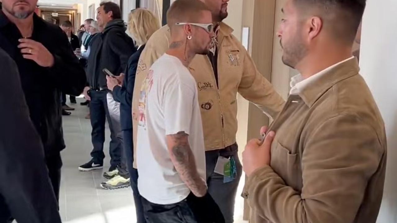 Day after Grammy awards, Justin Bieber was seen at the Levi's stadium with Hailer Bieber. He arrived in casual whiet T-shirt and leather trousers.