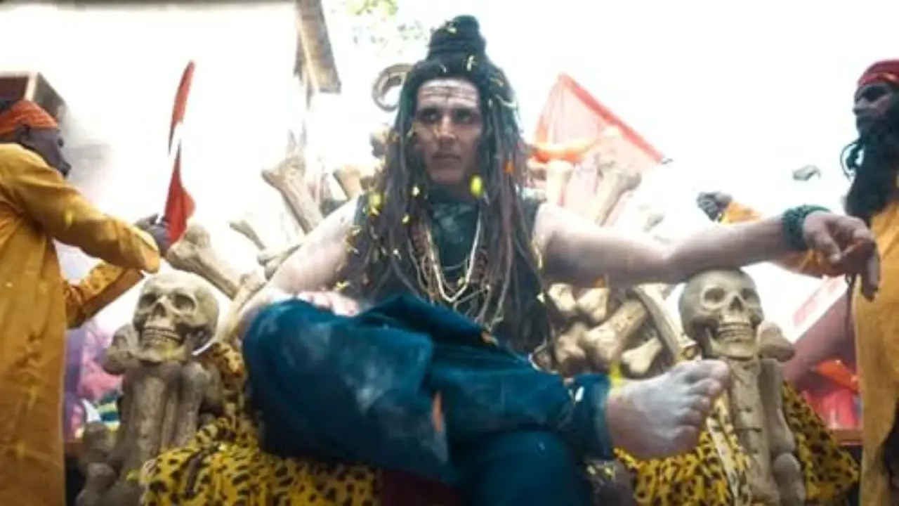 Har Har Mahadev (OMG 2)
The OMG 2 song Har Har Mahadev shows Akshay Kumar in the look of Lord Shiva with ash, dumroo and dreadlocks. It blends spiritual fervour with contemporary sound, celebrating faith.