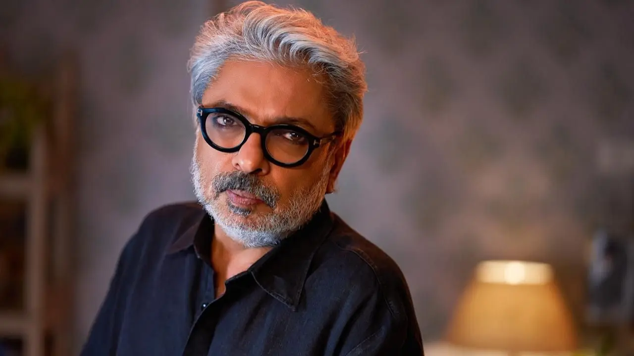 Sanjay Leela Bhansali has a working birthday on Love & War set