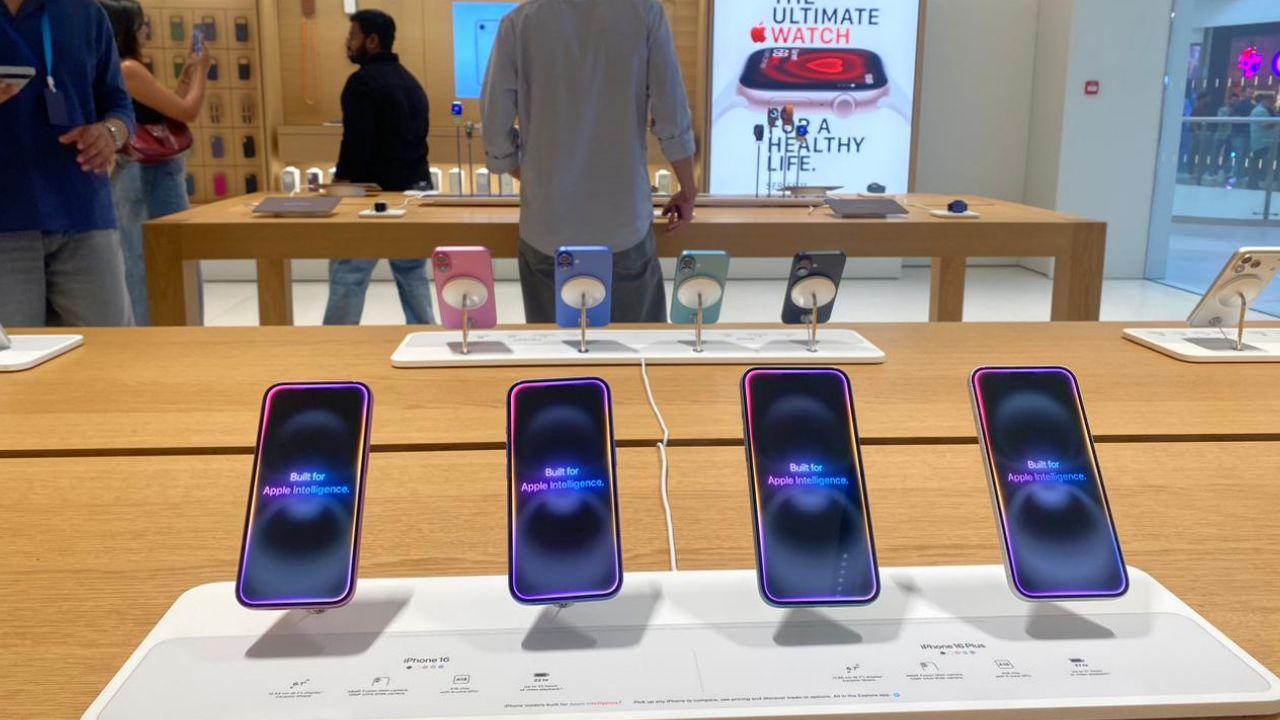 Along with flagship iPhones, the Borivali store also offers a wide range of accessories for all your Apple devices