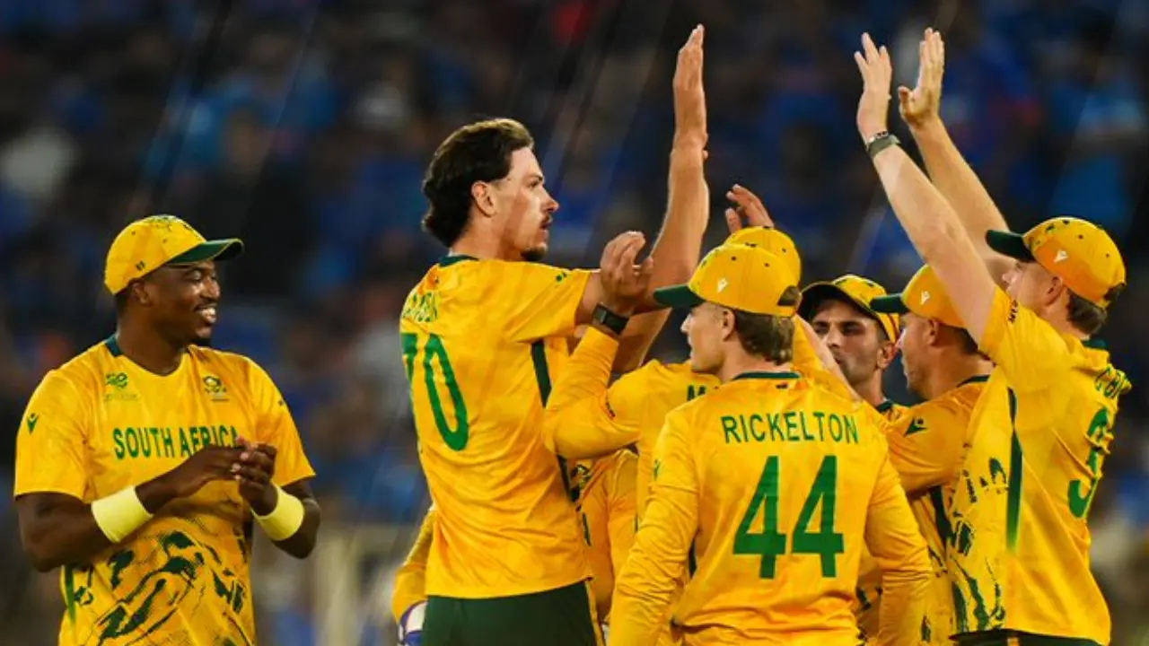 Jansen's heroics with ball guide South Africa to dominant victory over India