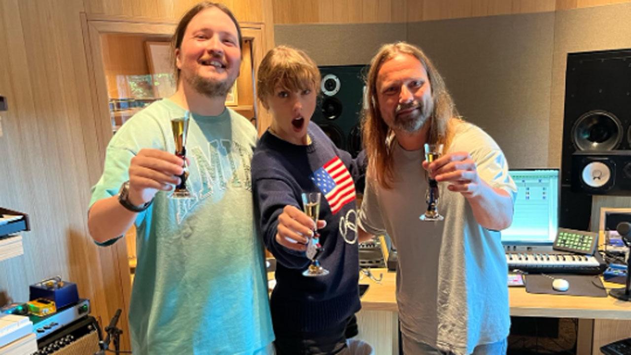 Taylor Swift celebrates Opalite success by sharing make-up-free BTS photo