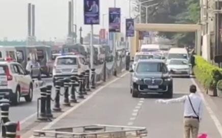 France President Emmanuel Macron arrives in Mumbai. (Pic/Screengrab from X)
