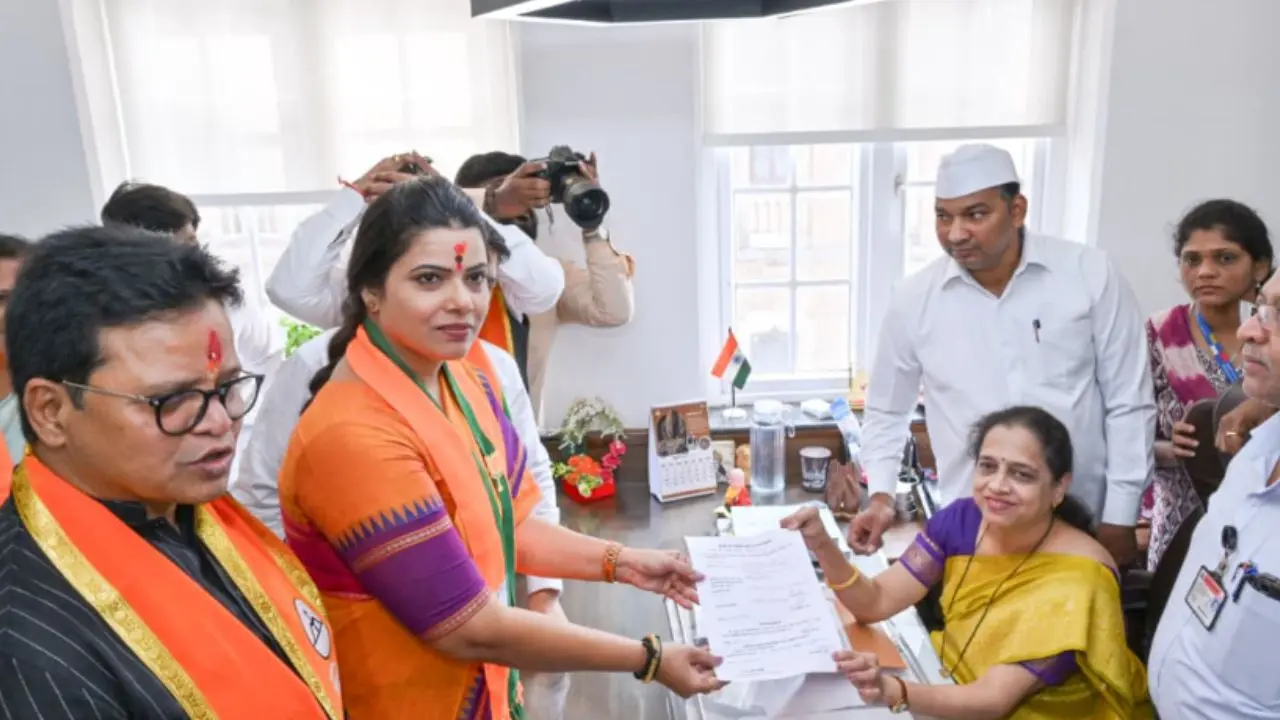BJP's Ritu Tawade files nomination for BMC Mayor, Sanjay Ghadi for Deputy Mayor