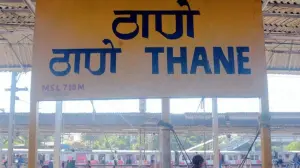 Woman loses her arm after fall while boarding Express Train at Thane station