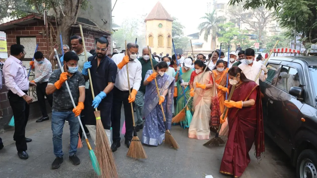 Mumbai LIVE: Thane’s Kopri area sees massive clean-up drive