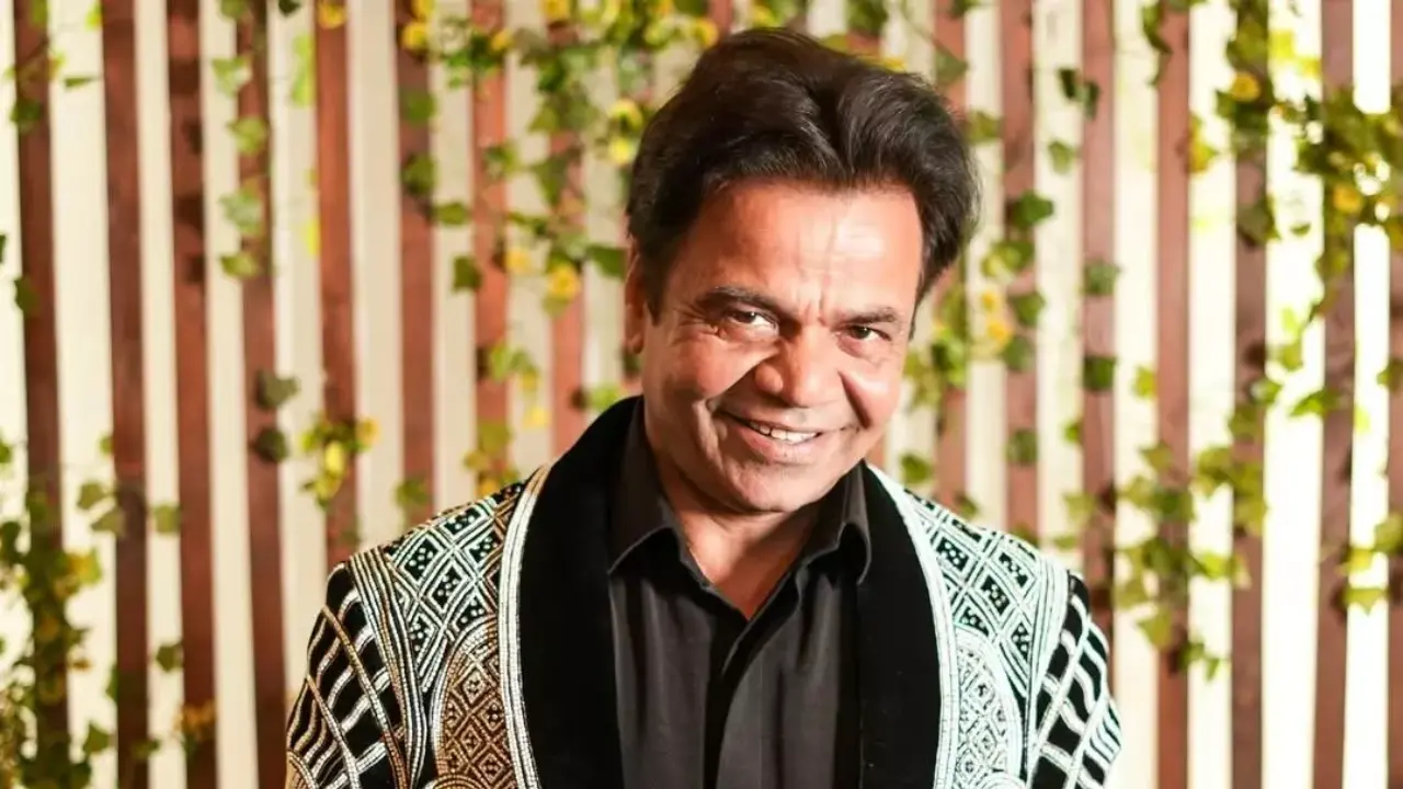 Rajpal Yadav doet een wanhopig pleidooi voor een baan nadat hij uit de gevangenis komt