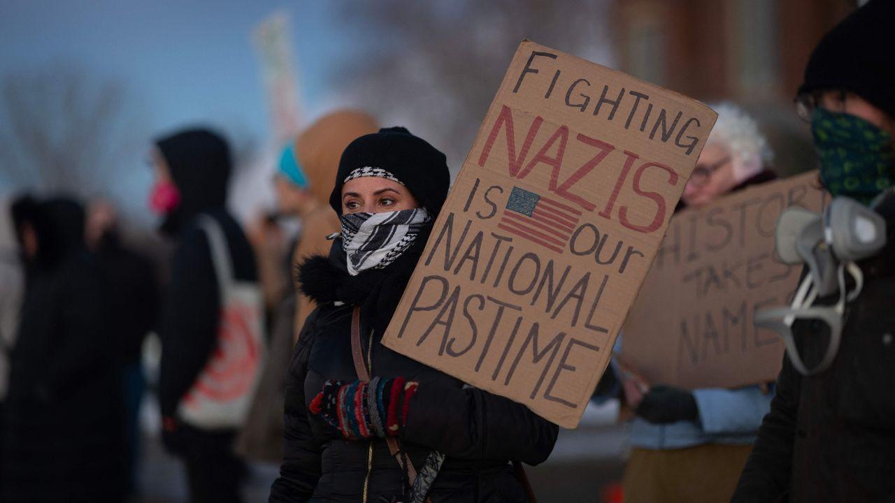 IN PICS: Overnight protests sweep Minneapolis streets