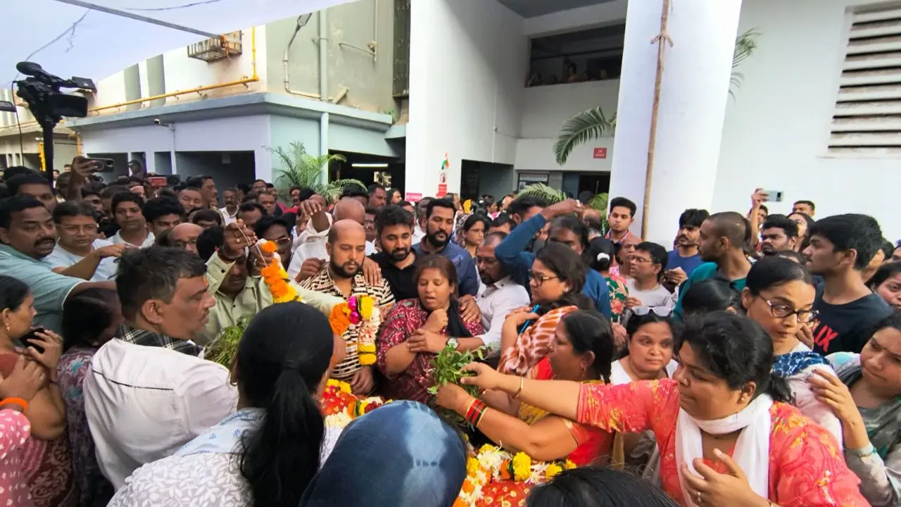 Pinky had boarded the Baramati-bound private plane from Mumbai along with Pawar, his PSO, and two pilots, who were all declared dead shortly after the crash (Pic/Shadab Khan)