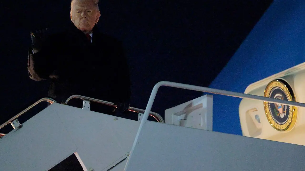 The incident highlights the ageing Air Force One fleet, in operation for nearly four decades from transporting US presidents Franklin D. Roosevelt in 1943 to evolving into today’s VC-25A aircraft. 