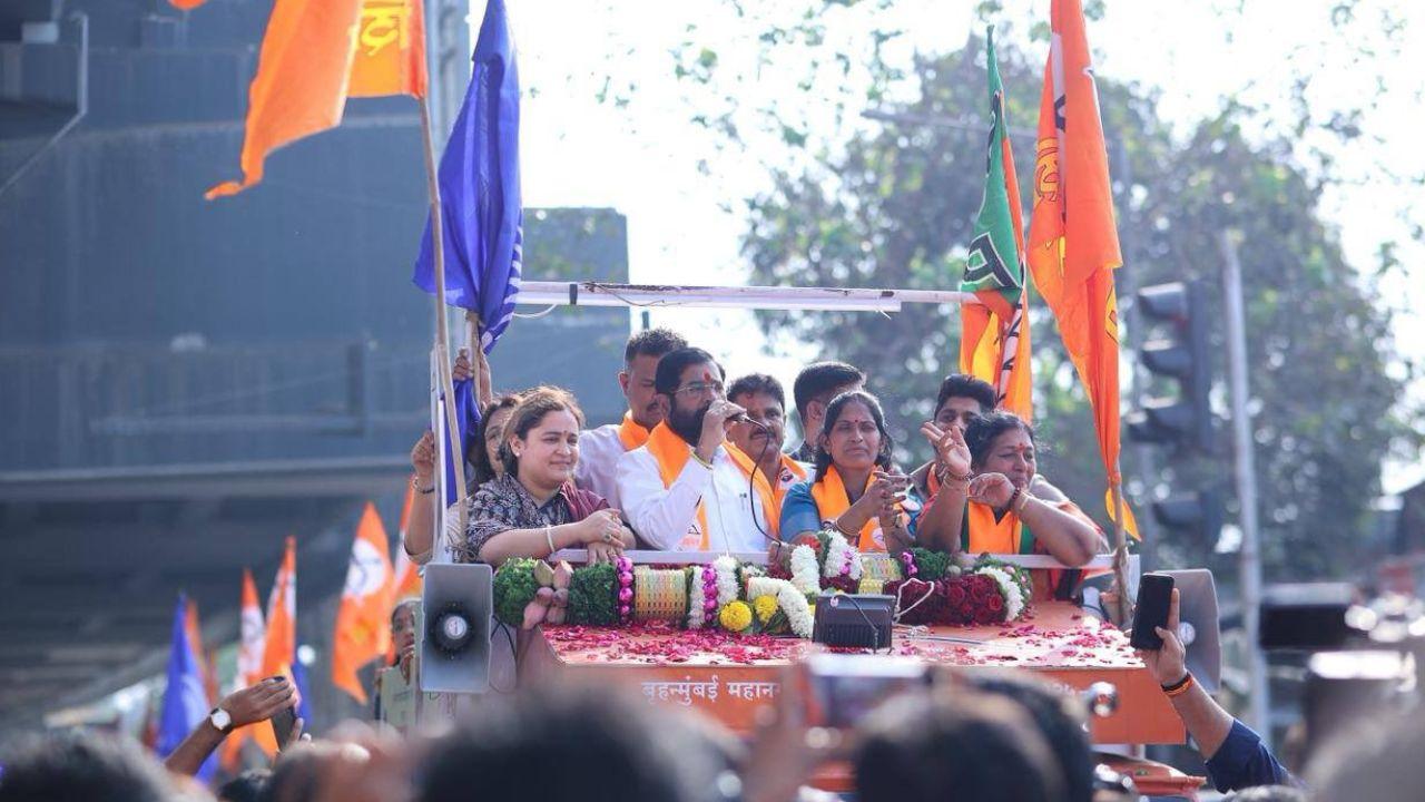 <p><!--StartFragment --><span class="cf0">Meanwhile, on the last day of campaigning, Deputy CM Eknath Shinde held a roadshow for </span><span class="cf0">Mahayuti</span><span class="cf0"> candidates across Dahisar, Borivali, </span><span class="cf0">Magathane</span><span class="cf0">, Kandivali, </span><span class="cf0">Malad</span><span class="cf0">, </span><span class="cf0">Dindoshi,</span><span class="cf0"> and </span><span class="cf0">Jogeshwari</span><!--EndFragment --></p> <p><!--StartFragment --><span class="cf0">Meanwhile, on the last day of campaigning, Deputy CM Eknath Shinde held a roadshow for </span><span class="cf0">Mahayuti</span><span class="cf0"> candidates across Dahisar, Borivali, </span><span class="cf0">Magathane</span><span class="cf0">, Kandivali, </span><span class="cf0">Malad</span><span class="cf0">, </span><span class="cf0">Dindoshi,</span><span class="cf0"> and </span><span class="cf0">Jogeshwari</span><!--EndFragment --></p>