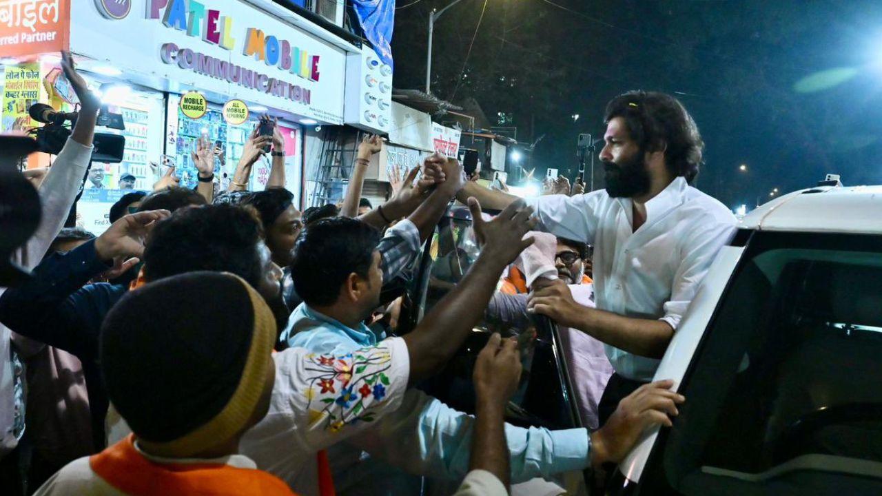<p><!--StartFragment --></p>
<p class="pf0"><span class="cf0">MNS leader and Raj Thackeray`s son Amit Thackeray also campaigned for the upcoming civic polls. While taking it to social media platform X, Amit wrote, `Come on, let`s fight together with unity!`</span></p>
<p><!--EndFragment --></p>