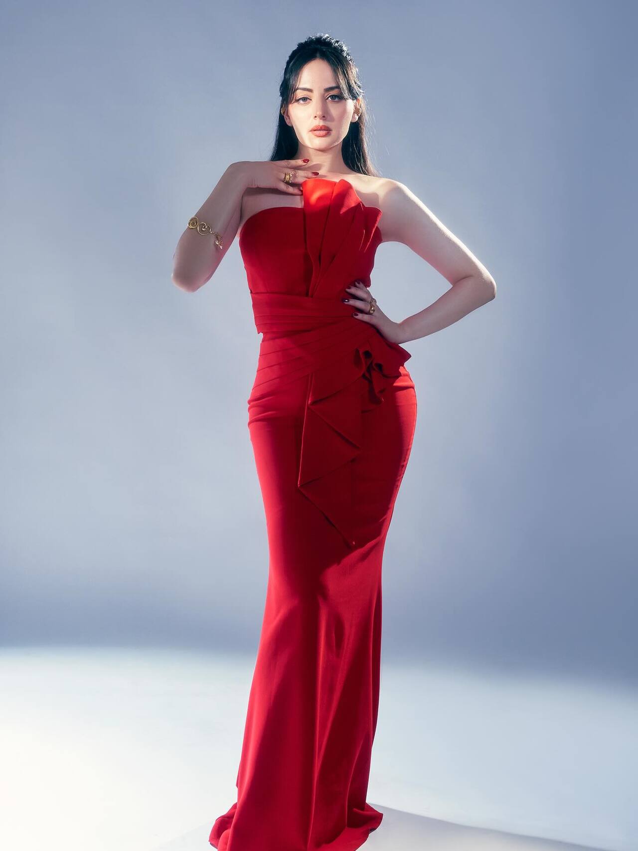 Afroz competed in the Femina Miss Indore 2013 contest at the age of 18, where she won the title.