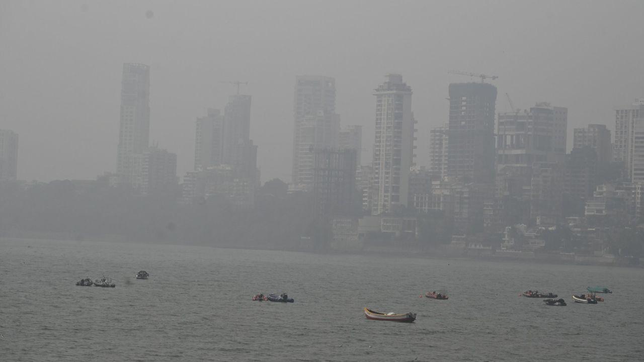 <p>The Arabian Sea covered in morning fog, reducing visibility along the coast</p>