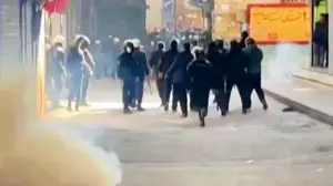 Iran protests continue despite internet blackout 