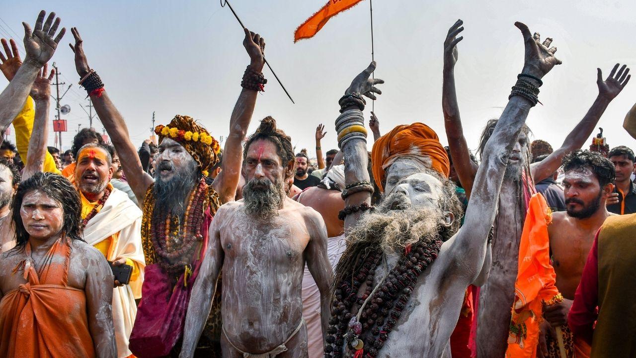 <p>Devotees were told to not use oil and soap at the ghats so that incoming pilgrims do not face any difficulty or inconvenience</p> <p>Devotees were told to not use oil and soap at the ghats so that incoming pilgrims do not face any difficulty or inconvenience</p>