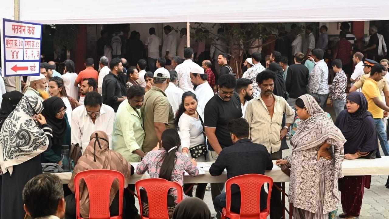 <p>The polling will end at 5.30 pm</p> <p>The polling will end at 5.30 pm</p>