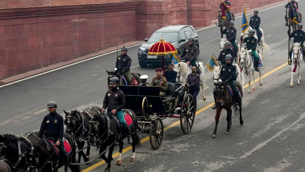 <p>The traffic police have advised people to avoid those routes and take alternate routes during the restricted hours. This includes Ring Road, Ridge Road, Aurobindo Marg, Madarsa T-Point, Safdarjung Road - Kamal Ataturk Marg, Rani Jhansi Road, and Minto Road, etc&nbsp;</p>